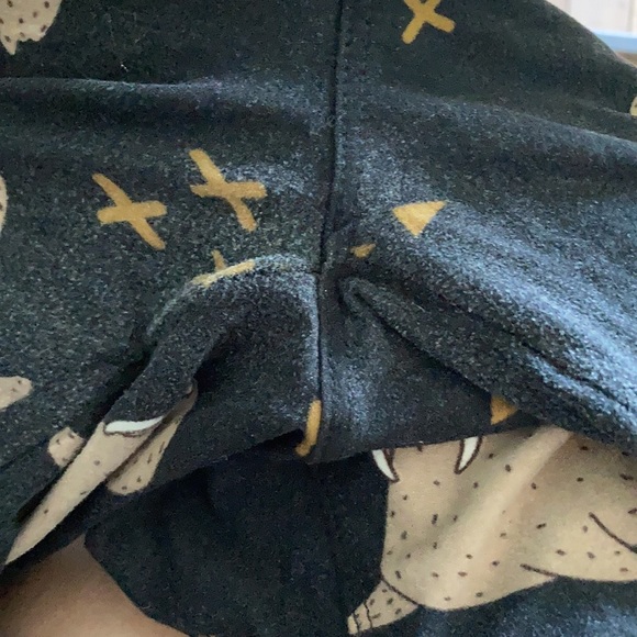 —One Size Walrus LuLaRoe Leggings - Picture 5 of 6